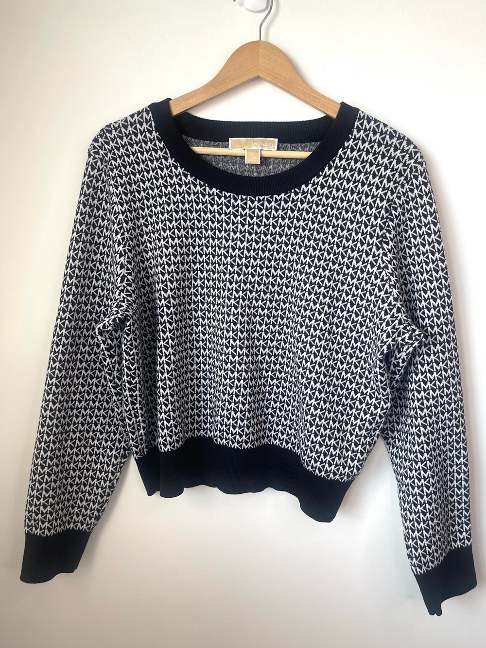 Michael Kors black & White Logo-Print Crewneck Sweater size XL